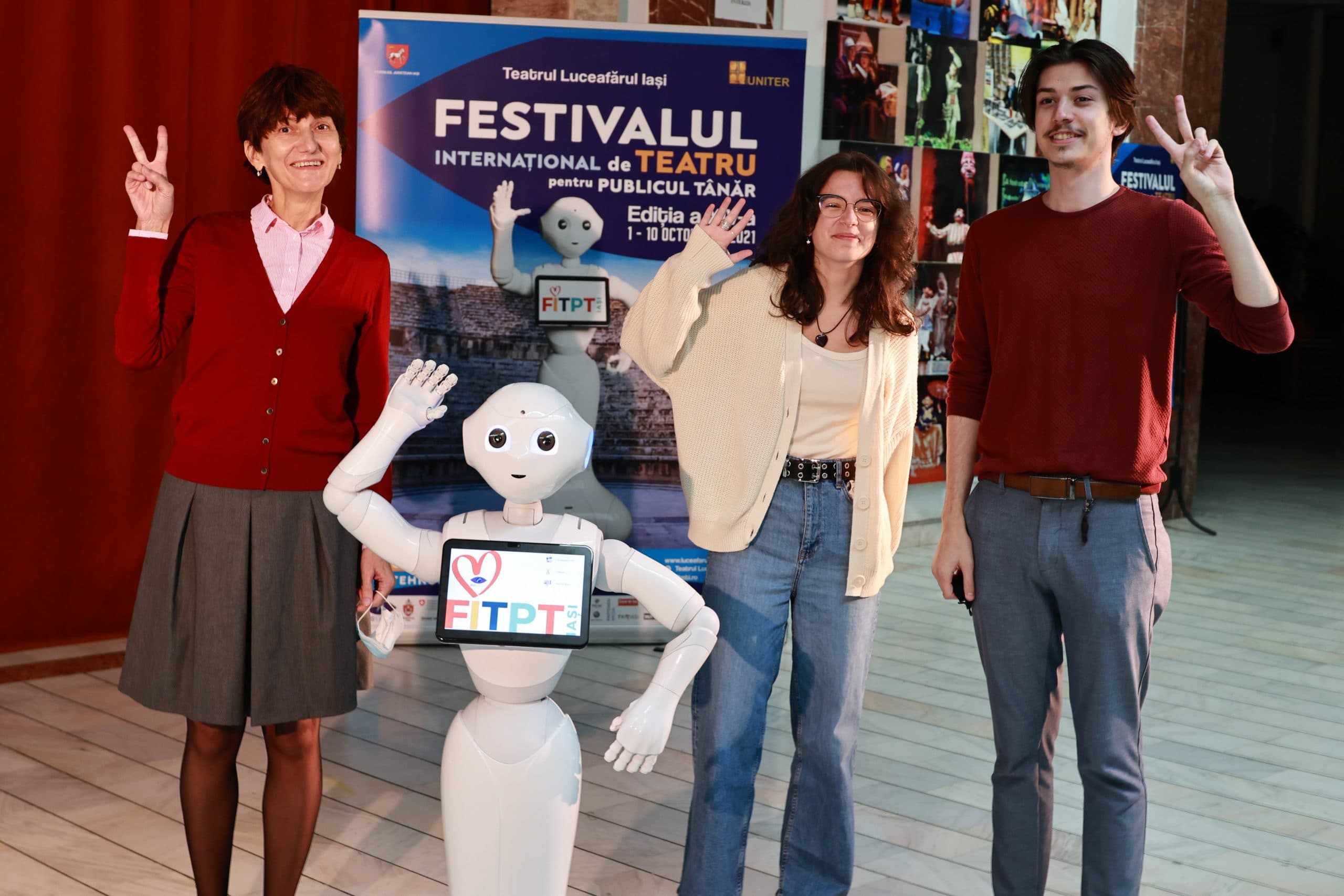 |pepper robot la festivalul de teatru|Festivalul de teatru pentru publicul tanar|Ilustratie pepper|Pepper robot la festivalul de teatru|||||||||||Pepper Robot la Teatru|Pepper robot Festivalul de Teatru|