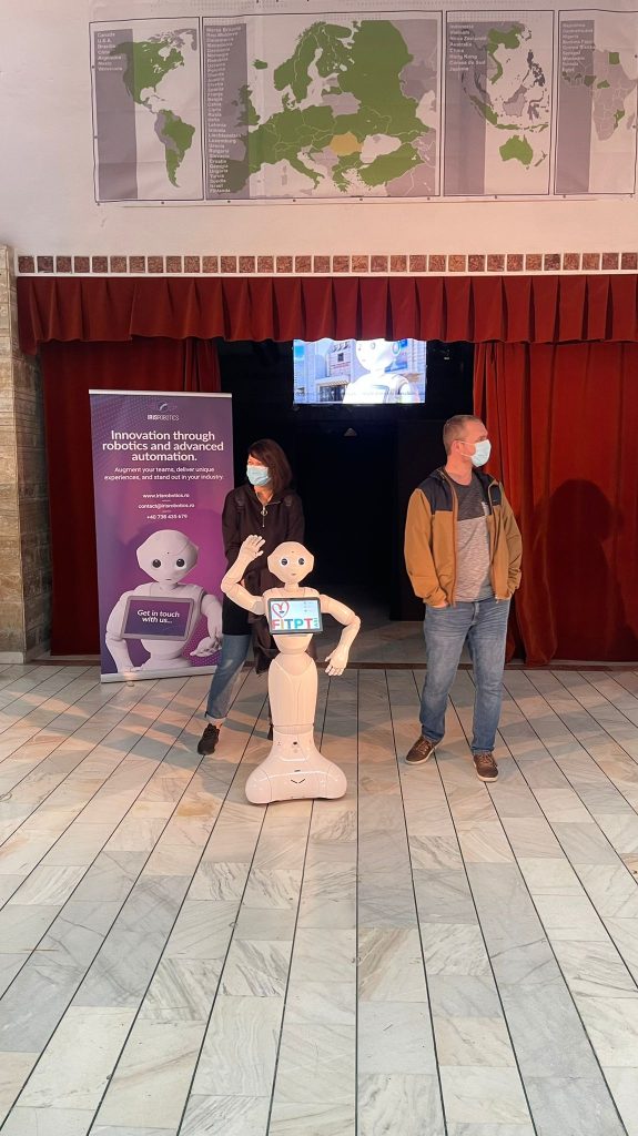 Studiu de Caz: Pepper Robot la Festivalul Internațional de Teatru 5
