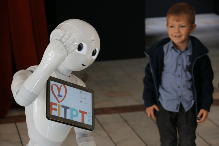 Pepper la Teatrul Luceafarul