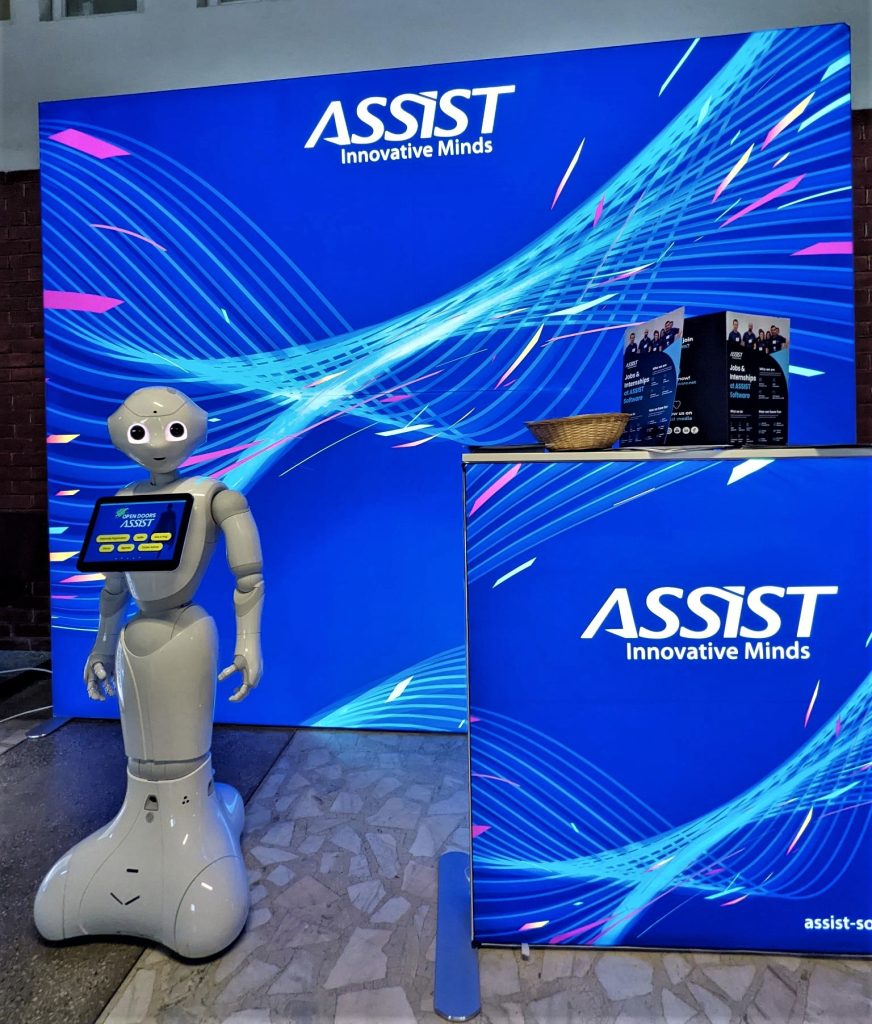 Pepper Robot la Assist Software Open Days