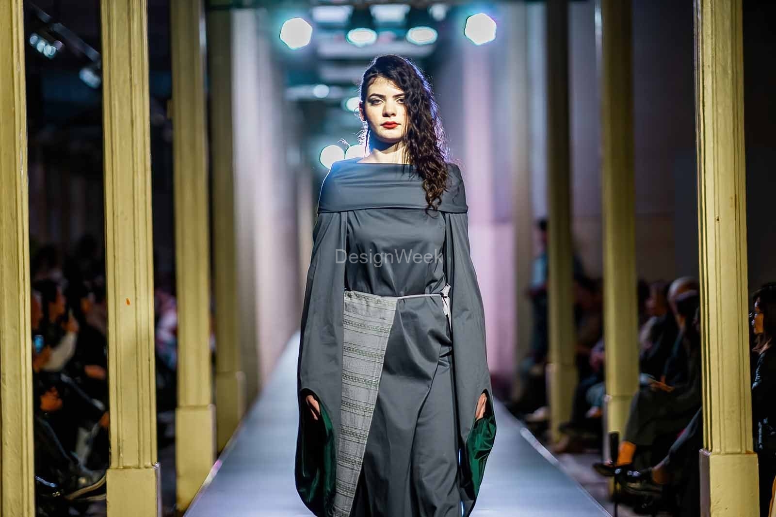 Optimized by JPEGmini 3.18.25.242956461-YEP 0xb9e4581f